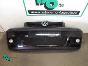 Gebruikte Voorbumper Volkswagen Polo III (6N2) 1.4 16V 75 Prijs € 40,00 Margeregeling aangeboden door Autodemontagebedrijf Otte