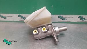 Gebruikte Hoofdremcilinder Citroen Berlingo 1.6 Hdi 75 16V Phase 1 Prijs € 25,00 Margeregeling aangeboden door Autodemontagebedrijf Otte