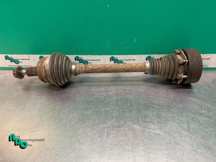 Gebruikte Steekas rechts-achter Audi TT (8N3) 1.8 T 20V Quattro Prijs € 40,00 Margeregeling aangeboden door Autodemontagebedrijf Otte