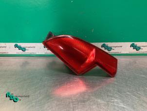 Gebruikte Achterklep reflector rechts Mercedes Vito (639.6) 2.2 111 CDI 16V Prijs € 15,00 Margeregeling aangeboden door Autodemontagebedrijf Otte