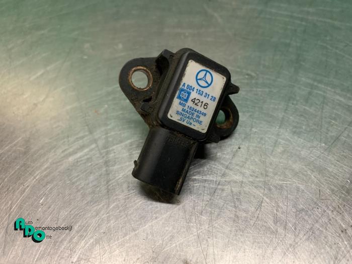 Gebruikte Map Sensor (inlaatspruitstuk) Mercedes Vito (639.6) 2.2 111 CDI 16V Prijs € 25,00 Margeregeling aangeboden door Autodemontagebedrijf Otte