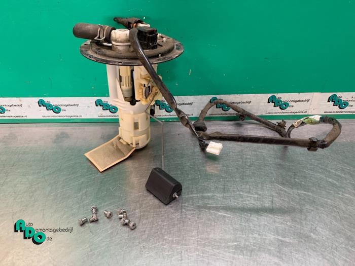Gebruikte Tank element Pomp Daihatsu Cuore (L251/271/276) 1.0 12V DVVT Prijs € 25,00 Margeregeling aangeboden door Autodemontagebedrijf Otte