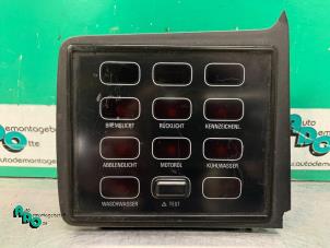 Gebruikte Display Interieur BMW 6 serie (E24) 635 CSi Prijs € 50,00 Margeregeling aangeboden door Autodemontagebedrijf Otte