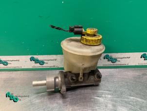 Gebruikte Hoofdremcilinder Volkswagen Golf III Cabrio Restyling (1E7) 2.0 Prijs € 15,00 Margeregeling aangeboden door Autodemontagebedrijf Otte