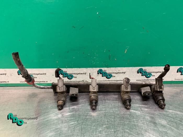 Gebruikte Injector brug Mitsubishi Colt (Z2/Z3) 1.3 16V Prijs € 20,00 Margeregeling aangeboden door Autodemontagebedrijf Otte