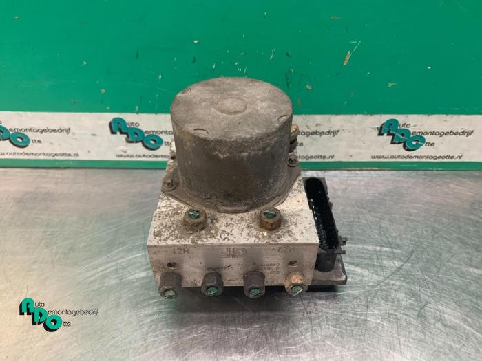 Gebruikte ABS Pomp Opel Corsa C (F08/68) 1.2 16V Prijs € 20,00 Margeregeling aangeboden door Autodemontagebedrijf Otte