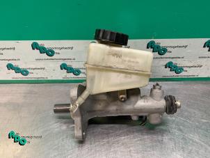 Gebruikte Hoofdremcilinder Mercedes C Combi (S203) 2.2 C-220 CDI 16V Prijs € 30,00 Margeregeling aangeboden door Autodemontagebedrijf Otte