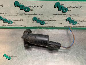Gebruikte Ruitensproeierpomp voor Citroen C1 1.0 12V Prijs € 10,00 Margeregeling aangeboden door Autodemontagebedrijf Otte