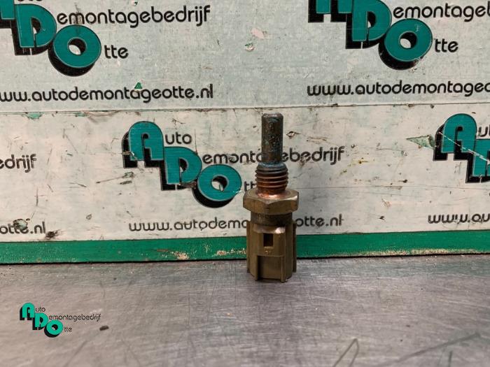 Gebruikte Temperatuursensor Motor Volvo V70 (SW) 2.5 T 20V AWD Prijs € 20,00 Margeregeling aangeboden door Autodemontagebedrijf Otte