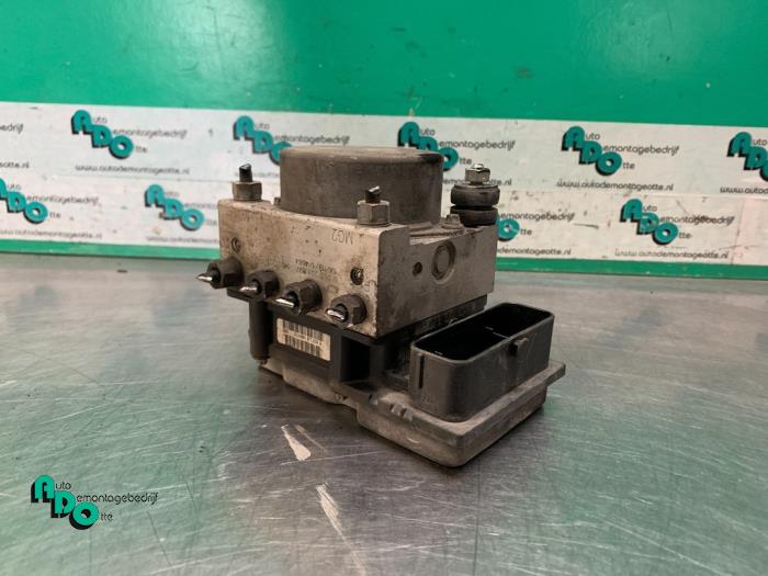 Gebruikte ABS Pomp Peugeot Bipper (AA) 1.4 HDi Prijs € 40,00 Margeregeling aangeboden door Autodemontagebedrijf Otte