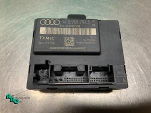 Gebruikte Deur module Audi A6 (C6) 2.4 V6 24V Prijs € 25,00 Margeregeling aangeboden door Autodemontagebedrijf Otte