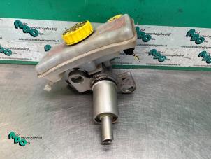 Gebruikte Hoofdremcilinder Audi A6 (C6) 2.4 V6 24V Prijs € 25,00 Margeregeling aangeboden door Autodemontagebedrijf Otte