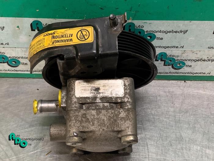 Gebruikte Pomp Servo Volvo V40 (VW) 1.8 16V Prijs € 20,00 Margeregeling aangeboden door Autodemontagebedrijf Otte