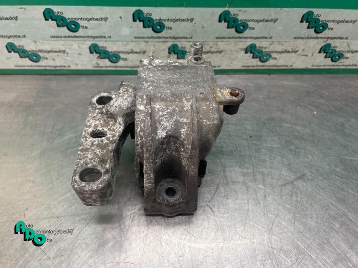 Gebruikte Motorsteun Seat Altea (5P1) 1.6 Prijs € 20,00 Margeregeling aangeboden door Autodemontagebedrijf Otte