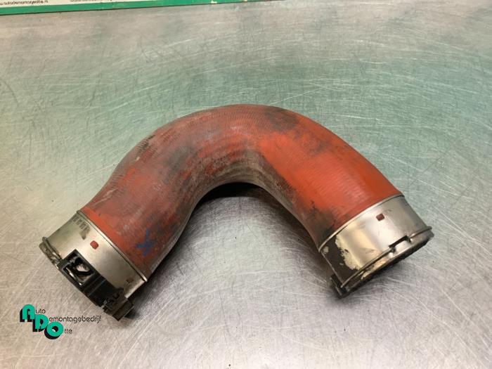 Gebruikte Intercooler Slang Mercedes Sprinter 3,5t (906.63) 313 CDI 16V Prijs € 30,25 Inclusief btw aangeboden door Autodemontagebedrijf Otte