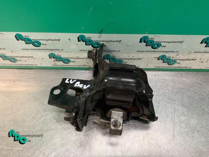 Gebruikte Versnellingsbak Steun Seat Ibiza ST (6J8) 1.2 TDI Ecomotive Prijs € 15,00 Margeregeling aangeboden door Autodemontagebedrijf Otte