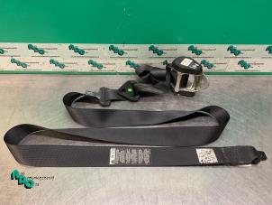 Gebruikte Veiligheidsgordel midden-achter Dodge Caliber 1.8 16V Prijs € 35,00 Margeregeling aangeboden door Autodemontagebedrijf Otte