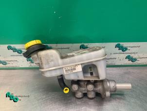 Gebruikte Hoofdremcilinder Dodge Caliber 1.8 16V Prijs € 30,00 Margeregeling aangeboden door Autodemontagebedrijf Otte