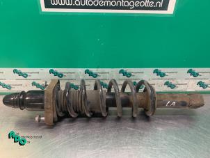 Gebruikte Achterpoot links Dodge Caliber 1.8 16V Prijs € 30,00 Margeregeling aangeboden door Autodemontagebedrijf Otte