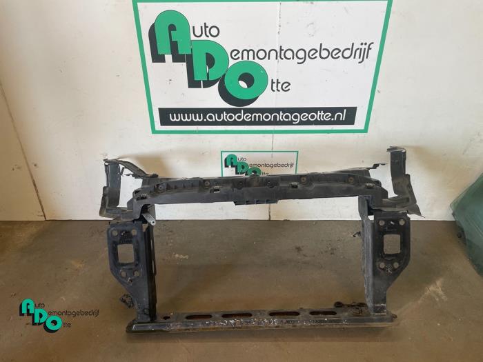 Gebruikte Frontpaneel Fiat Bravo (198A) 1.9 JTD 16V Multijet 150 Prijs € 50,00 Margeregeling aangeboden door Autodemontagebedrijf Otte