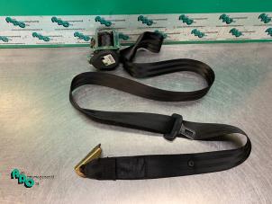 Gebruikte Veiligheidsgordel rechts-achter Volkswagen Golf V (1K1) 1.4 FSI 16V Prijs € 20,00 Margeregeling aangeboden door Autodemontagebedrijf Otte