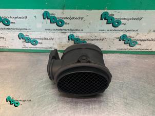 Gebruikte Luchtmassameter Peugeot 308 (4A/C) 1.6 HDiF 16V Prijs € 20,00 Margeregeling aangeboden door Autodemontagebedrijf Otte