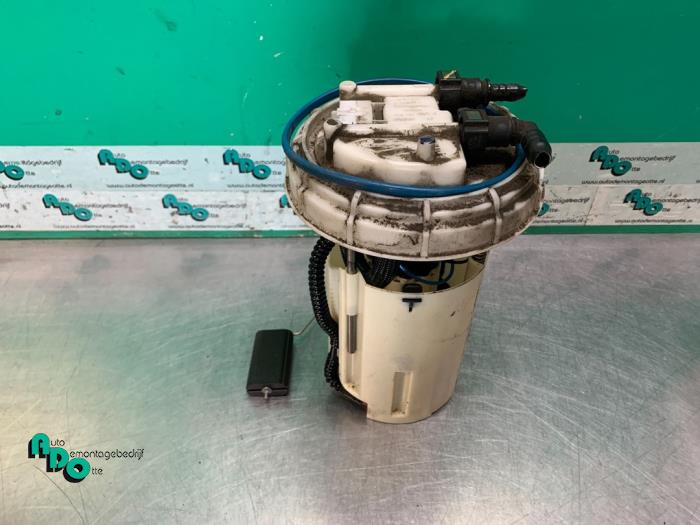 Gebruikte Tank element Pomp Fiat Bravo (198A) 1.9 JTD 16V Multijet 150 Prijs € 25,00 Margeregeling aangeboden door Autodemontagebedrijf Otte