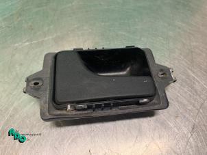 Gebruikte Portiergreep 4Deurs links-voor BMW 3 serie (E30/2) 320iS 16V Prijs € 15,00 Margeregeling aangeboden door Autodemontagebedrijf Otte