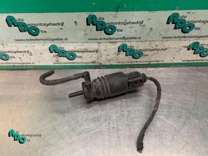 Gebruikte Ruitensproeierpomp voor Audi A2 (8Z0) 1.4 16V Prijs € 10,00 Margeregeling aangeboden door Autodemontagebedrijf Otte