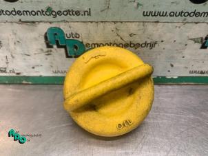 Gebruikte Oliedop Fiat Bravo (198A) 1.9 JTD 16V Multijet 150 Prijs € 5,00 Margeregeling aangeboden door Autodemontagebedrijf Otte