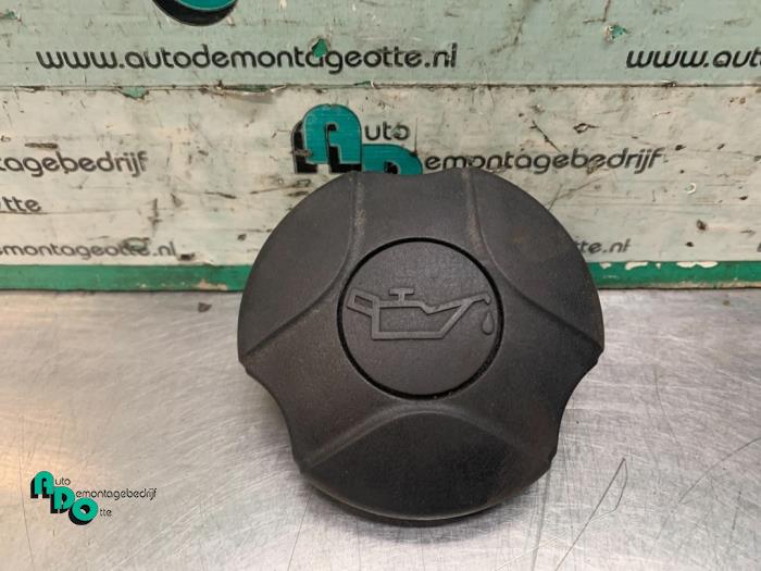 Gebruikte Oliedop Peugeot 206 (2A/C/H/J/S) 1.4 XR,XS,XT,Gentry Prijs € 5,00 Margeregeling aangeboden door Autodemontagebedrijf Otte