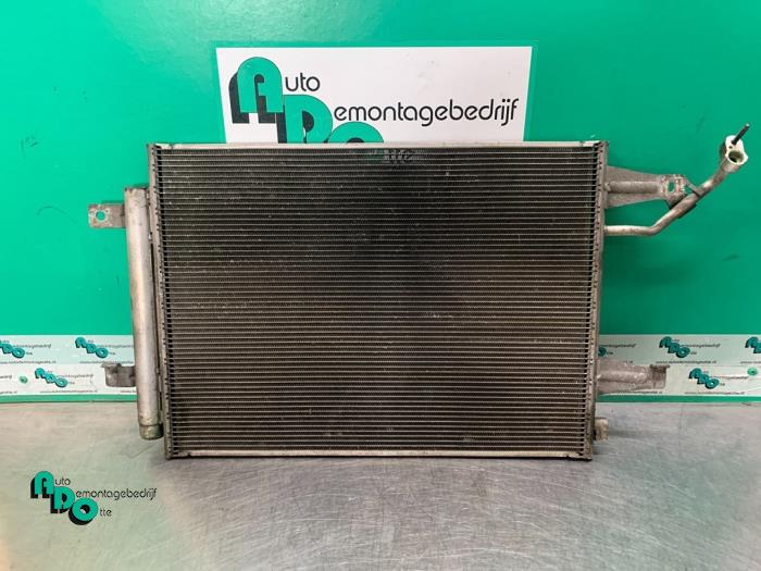 Gebruikte Radiateur Airco Smart Forfour (454) 1.1 12V Prijs € 50,00 Margeregeling aangeboden door Autodemontagebedrijf Otte