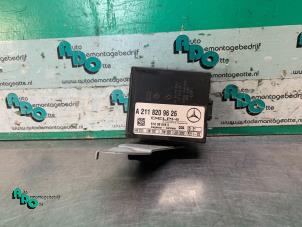 Gebruikte Alarm module Mercedes E Combi (S211) 3.2 E-320 CDI 24V Prijs € 15,00 Margeregeling aangeboden door Autodemontagebedrijf Otte