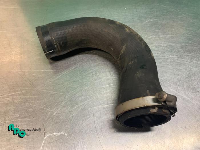 Gebruikte Intercooler Slang Volkswagen Caddy III (2KA,2KH,2CA,2CH) 1.6 TDI 16V Prijs € 20,00 Margeregeling aangeboden door Autodemontagebedrijf Otte