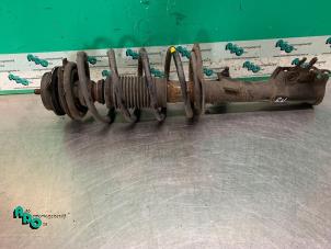 Gebruikte Schokdemperpoot rechts-voor Fiat Panda (169) 1.3 D 16V Multijet Prijs € 20,00 Margeregeling aangeboden door Autodemontagebedrijf Otte