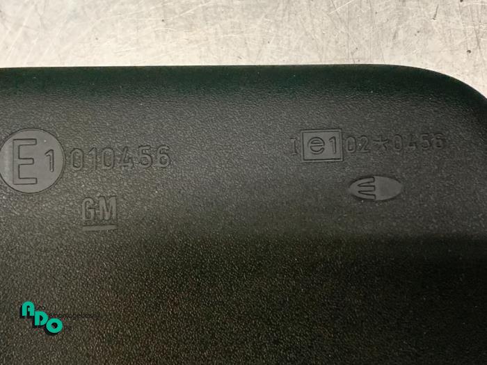 Binnenspiegel van een Opel Meriva 1.6 2003