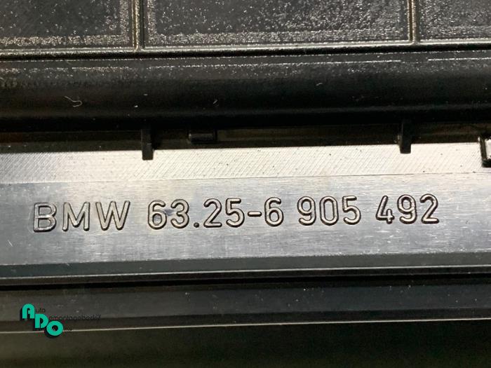 Remlicht Extra midden van een BMW 3 serie Compact (E46/5) 316ti 16V 2002