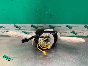 Gebruikte Stuurkolomschakelaar Fiat 500C (312) 1.2 69 Prijs € 30,00 Margeregeling aangeboden door Autodemontagebedrijf Otte