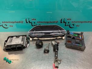 Gebruikte Kontaktslot + computer Peugeot 208 I (CA/CC/CK/CL) 1.4 HDi Prijs € 125,00 Margeregeling aangeboden door Autodemontagebedrijf Otte