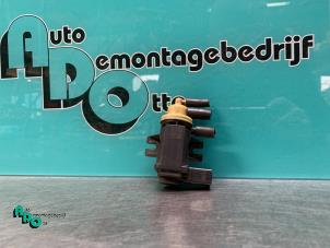 Gebruikte Vacuum ventiel Volkswagen Golf VI (5K1) 1.6 TDI 16V Prijs € 15,00 Margeregeling aangeboden door Autodemontagebedrijf Otte