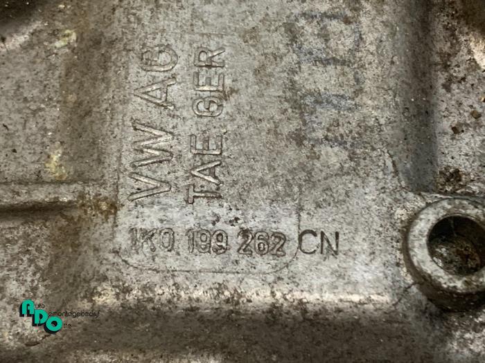 Motorsteun van een Volkswagen Golf VI (5K1) 1.6 TDI 16V 2012