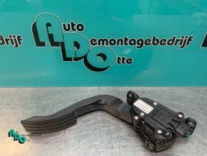 Gebruikte Gaspedaalpositie Sensor Renault Twingo II (CN) 1.2 Prijs € 20,00 Margeregeling aangeboden door Autodemontagebedrijf Otte