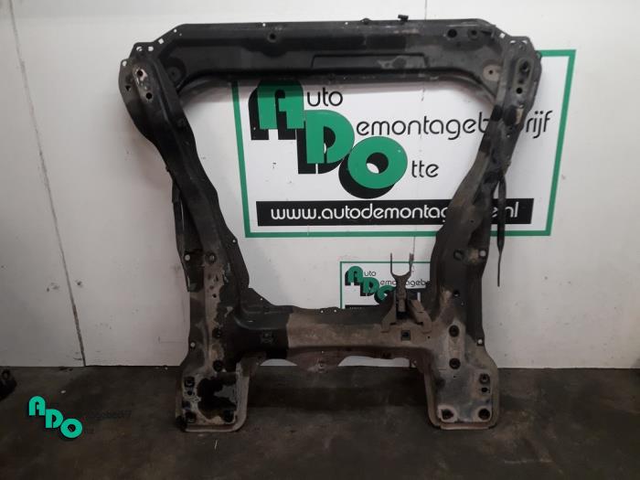 Gebruikte Subframe Peugeot Expert (G9) 1.6 HDi 90 Prijs € 100,00 Margeregeling aangeboden door Autodemontagebedrijf Otte