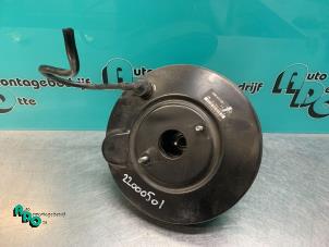 Gebruikte Rembol Renault Clio III (BR/CR) 1.2 16V TCe 100 Prijs € 30,00 Margeregeling aangeboden door Autodemontagebedrijf Otte