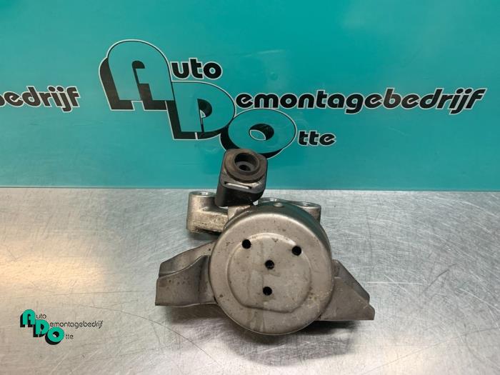 Gebruikte Motorrubber Fiat Doblo Cargo (263) 1.6 D Multijet Prijs € 30,00 Margeregeling aangeboden door Autodemontagebedrijf Otte