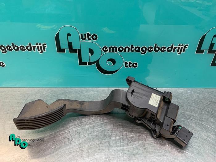 Gaspedaalpositie Sensor van een Fiat Doblo Cargo (263) 1.6 D Multijet 2014