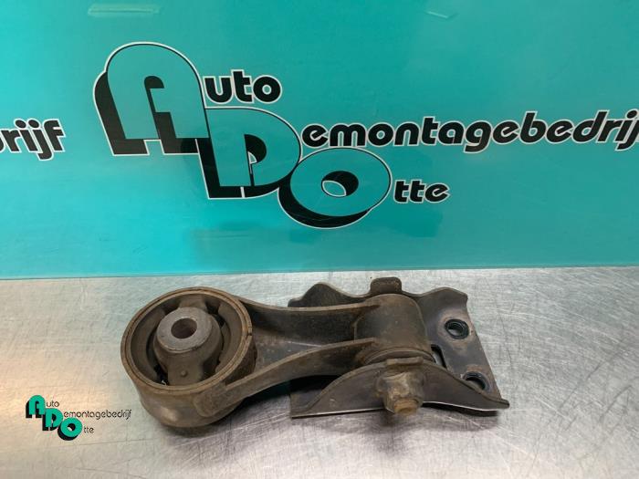 Gebruikte Motorrubber Peugeot 107 1.0 12V Prijs € 10,00 Margeregeling aangeboden door Autodemontagebedrijf Otte