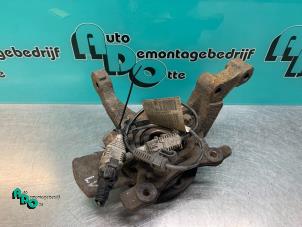 Gebruikte Asschenkel links-voor Opel Astra H SW (L35) 1.6 16V Twinport Prijs € 25,00 Margeregeling aangeboden door Autodemontagebedrijf Otte