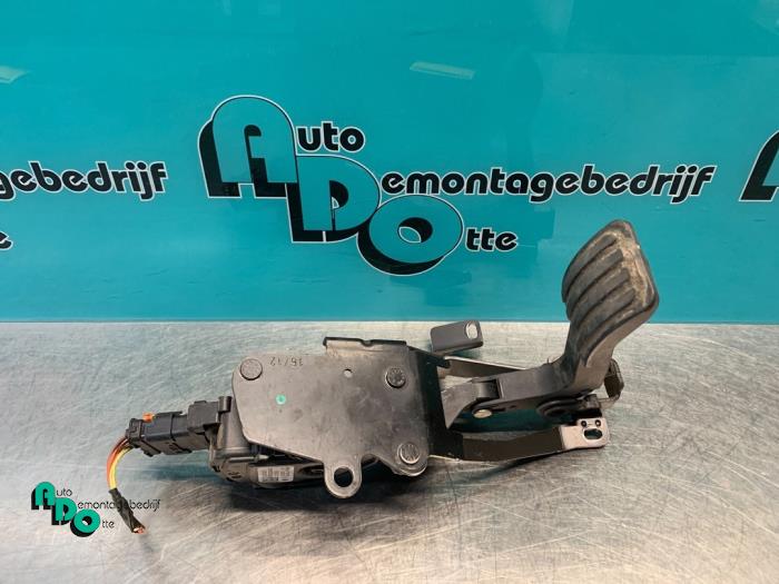 Gebruikte Sensor Gaspedaalpositie Peugeot Expert (G9) 1.6 HDi 90 Prijs € 25,00 Margeregeling aangeboden door Autodemontagebedrijf Otte