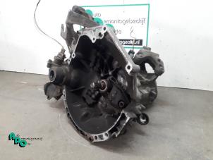 Gebruikte Versnellingsbak Citroen C2 (JM) 1.1 Prijs € 150,00 Margeregeling aangeboden door Autodemontagebedrijf Otte